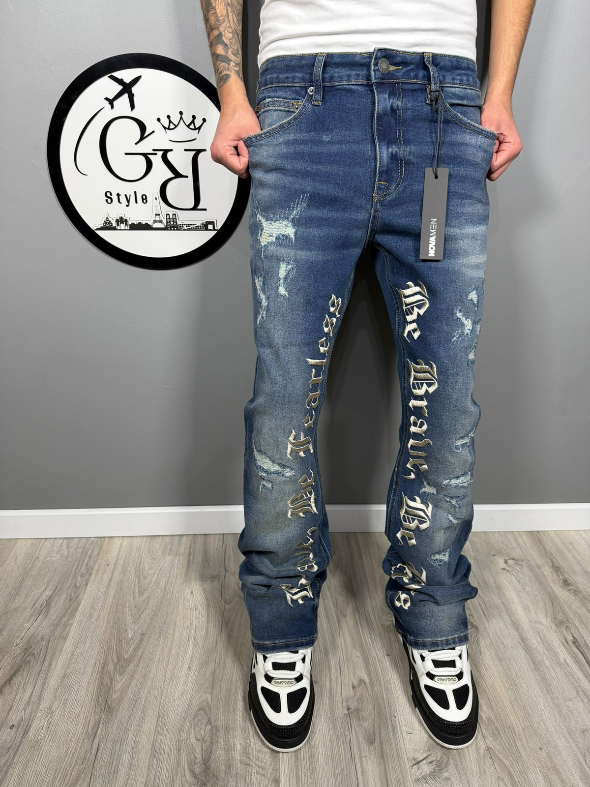 FLARED JEANS